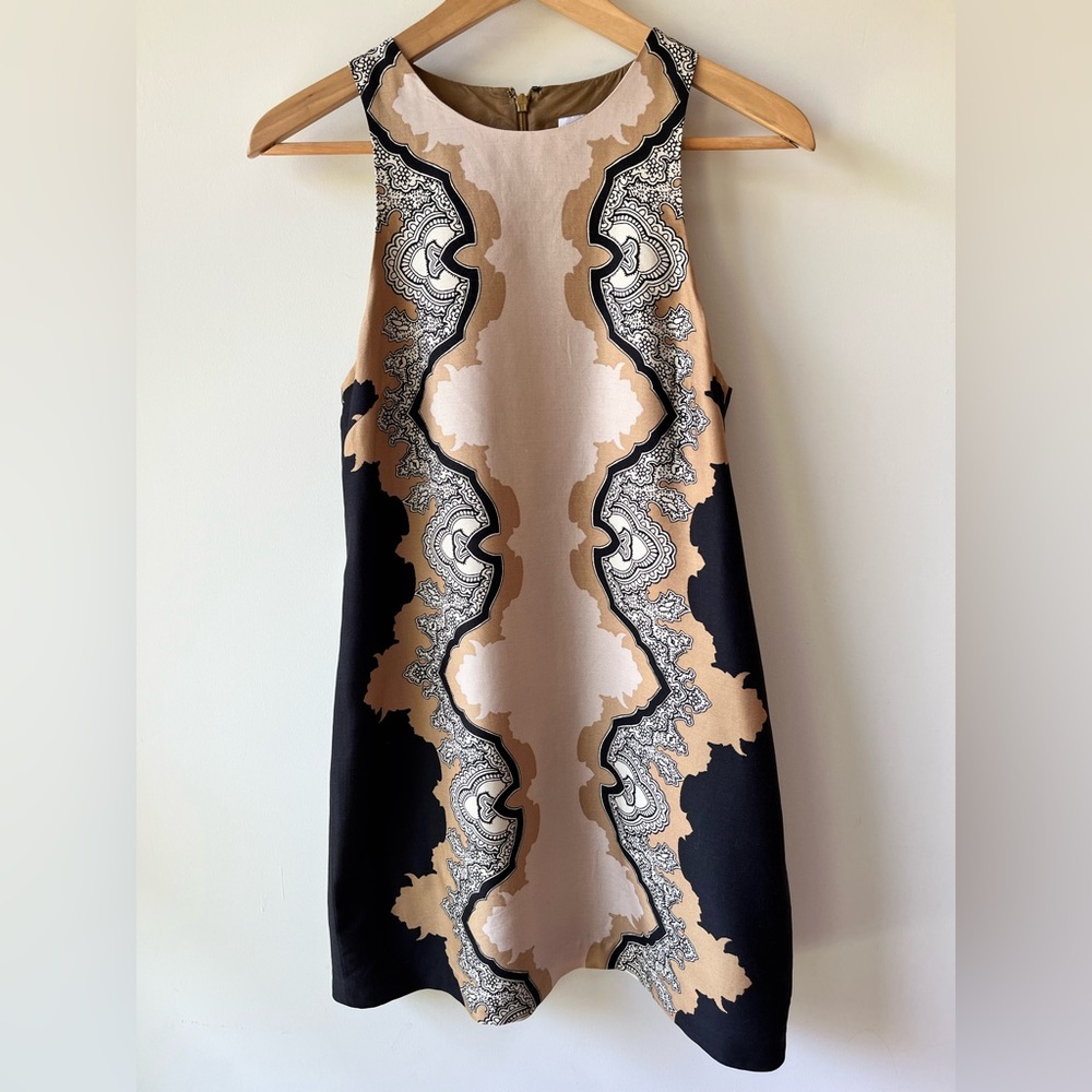 Tibi Silk and Wool Black and Beige Printed Shift Dress with T-back - Size 4 - Picture 1 of 7
